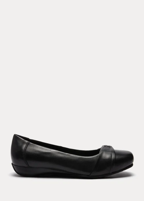 Soleflex Black Square Toe Shoes - Size 3 Image 1