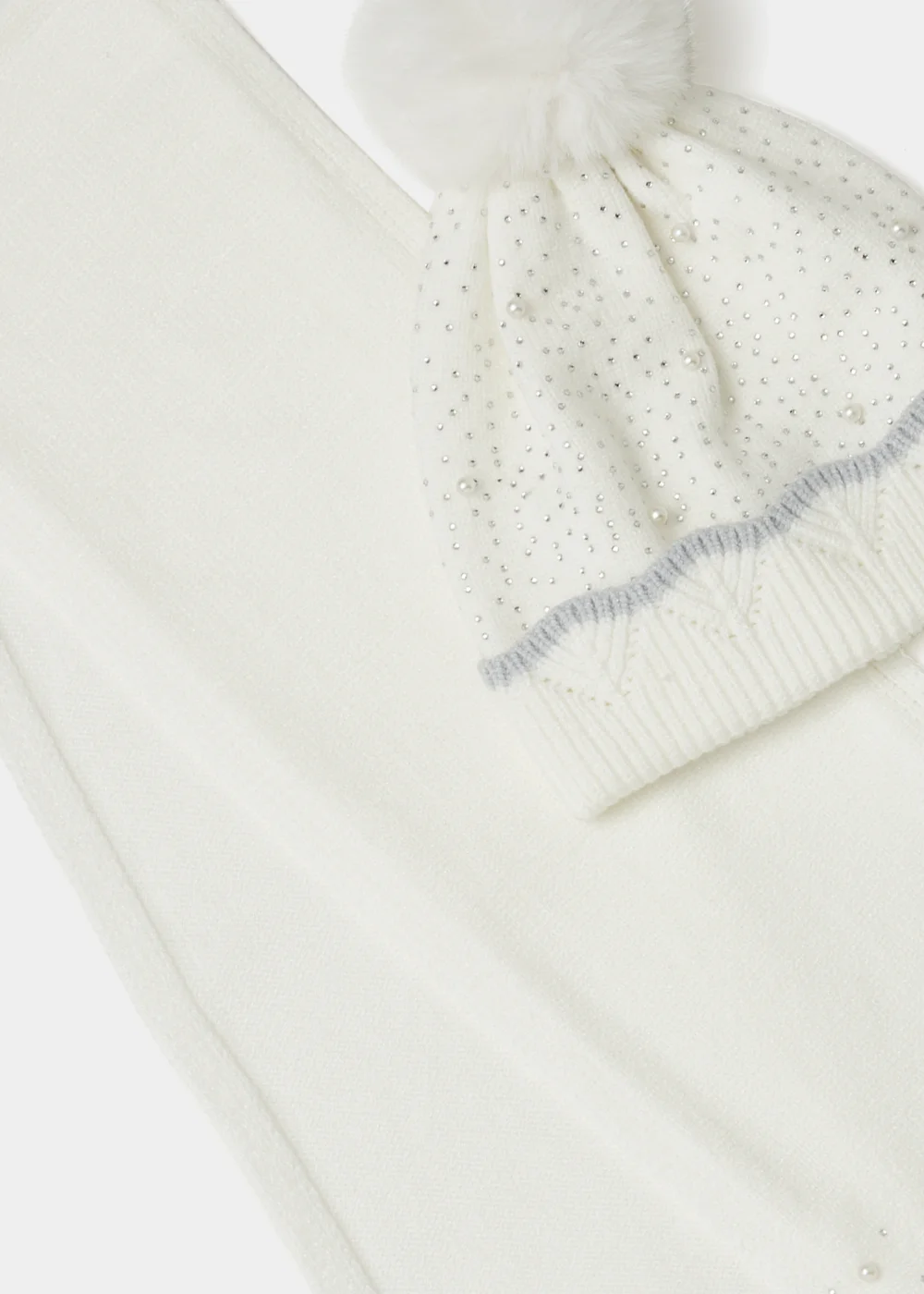 Girls 2 Piece White Pearl Heat Seal Hat & Scarf Set (7-10yrs) - Age 7-10 Years Image 2