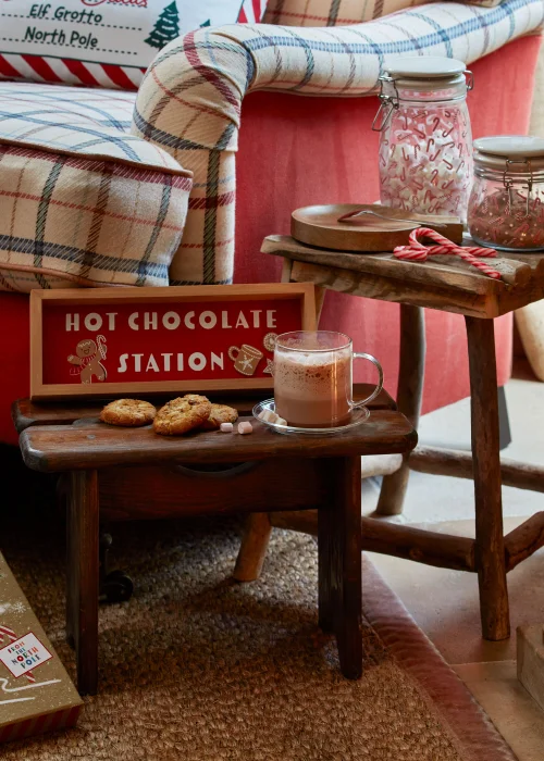 Wooden Hot Chocolate Sign (30cm x 4cm x 10.5cm) Image 3
