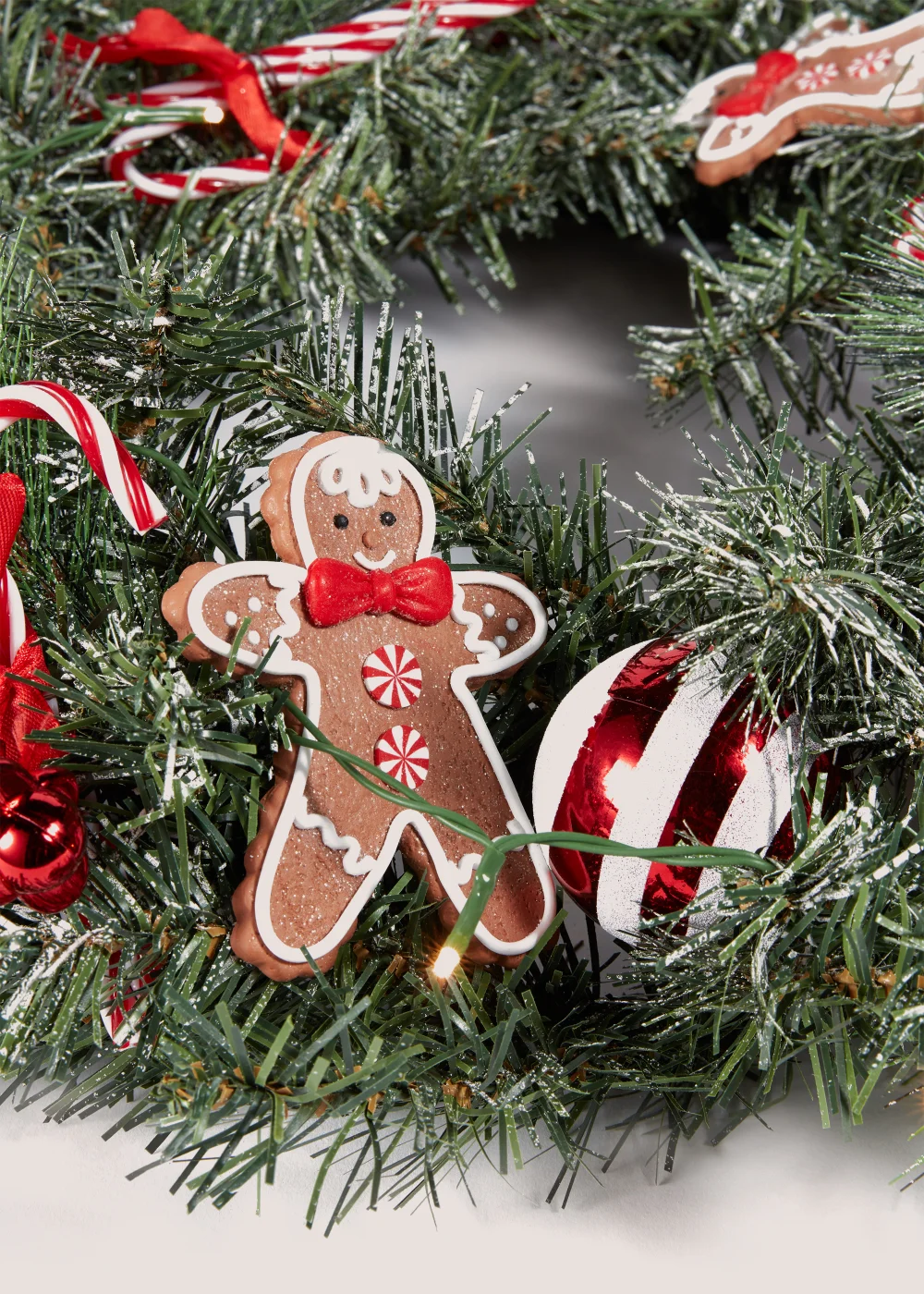 Candy Cane LED Wreath (55cm x 55cm x 14cm) Image 2