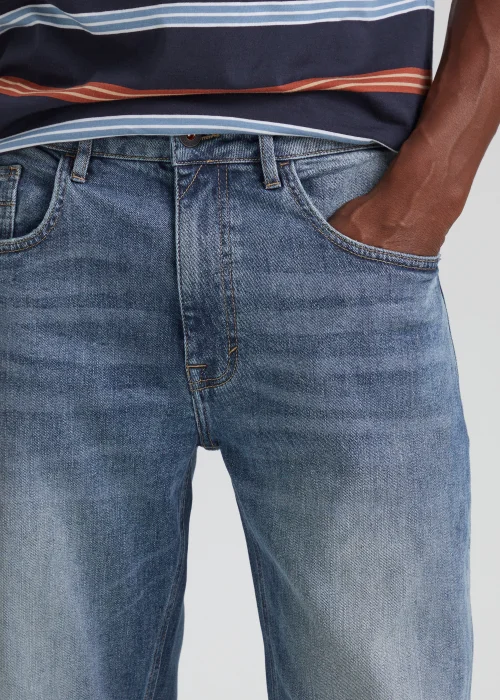 Mid Wash Vintage Stretch Regular Fit Jeans - 30 R Image 3