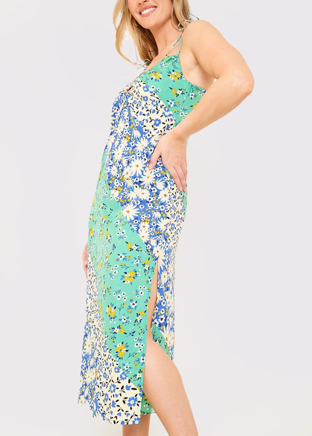 In the Style Jac Jossa Green Floral Print Ring Midi Dress - 8 Image 4