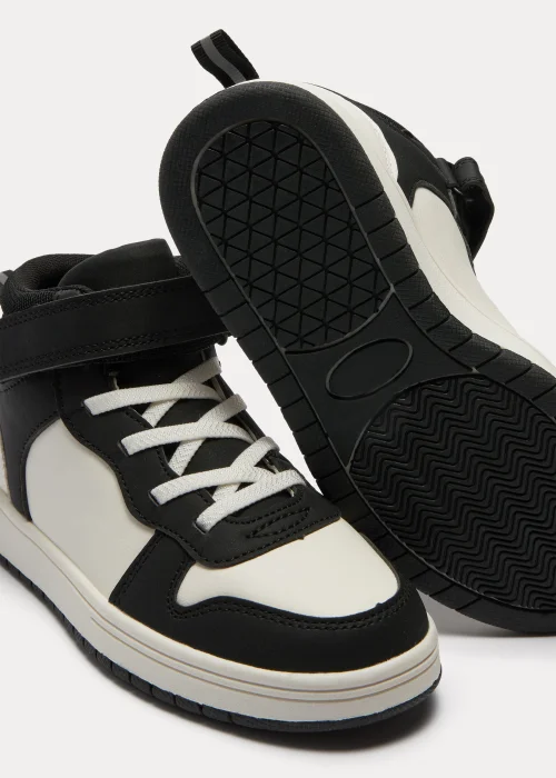 Boys Black PU High Top Trainers (Younger 10-Older 6) - Size 1 Image 2