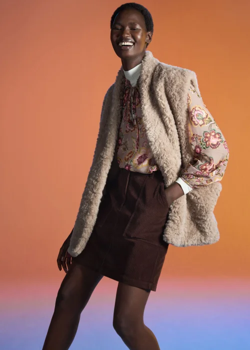 Beige Faux Fur Gilet - 8 Image 6