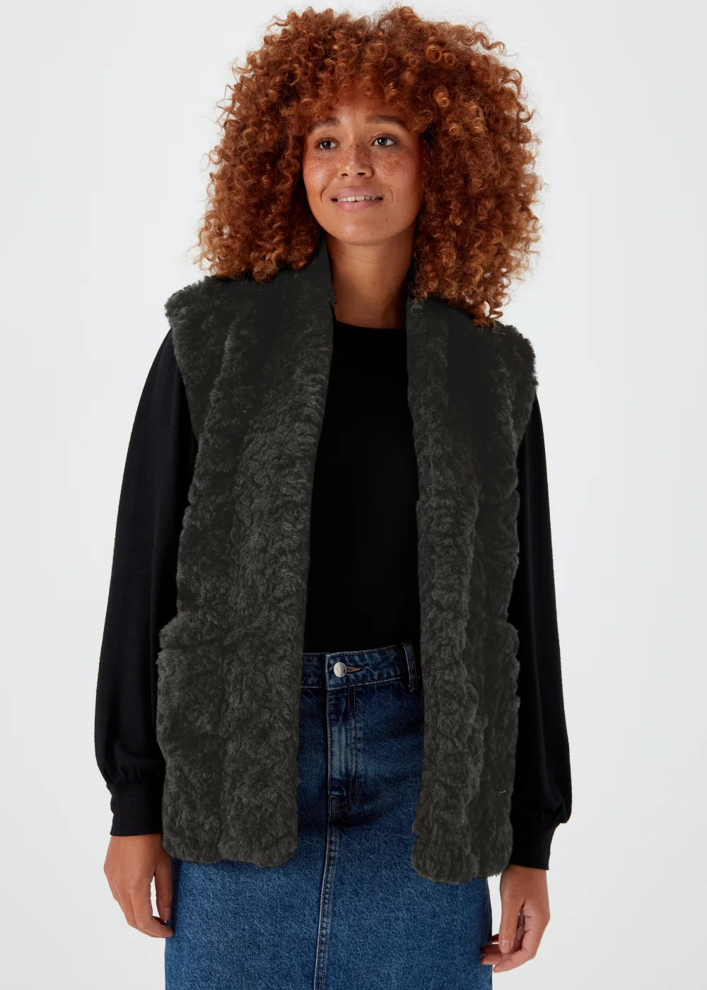 Black Faux Fur Gilet - 8 Image 1