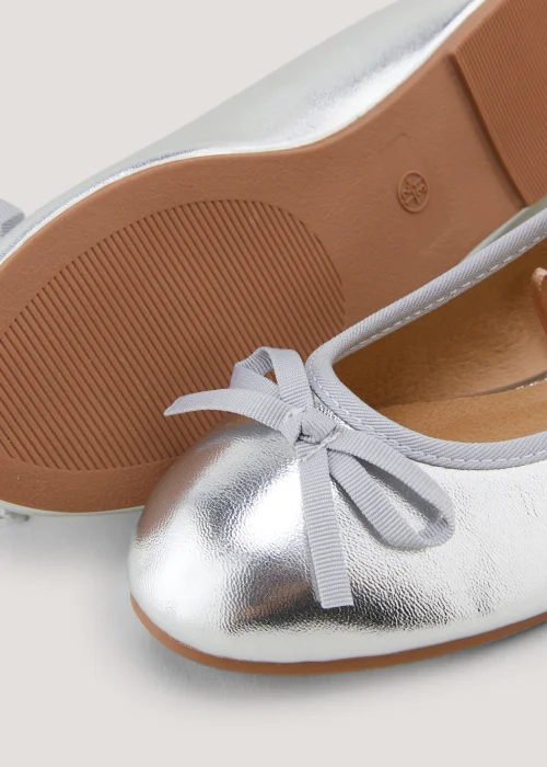 Girls Silver Ballet Flats (Younger 12-Older 5) - Size 1 Image 2