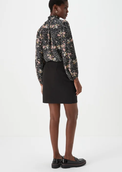 Black Textured Mini Skirt - 8 Image 2