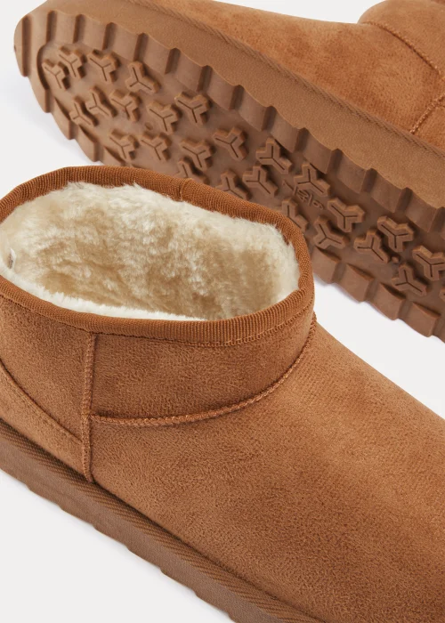Tan Snug Boots - Size 3 Image 2