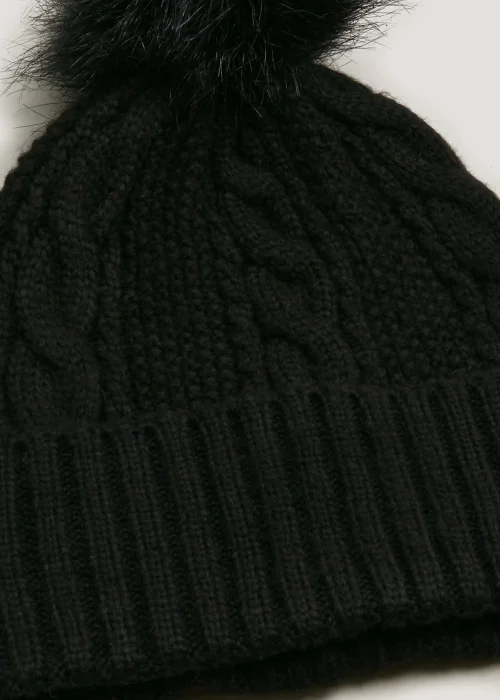 Black Cable Knit Beanie Image 2
