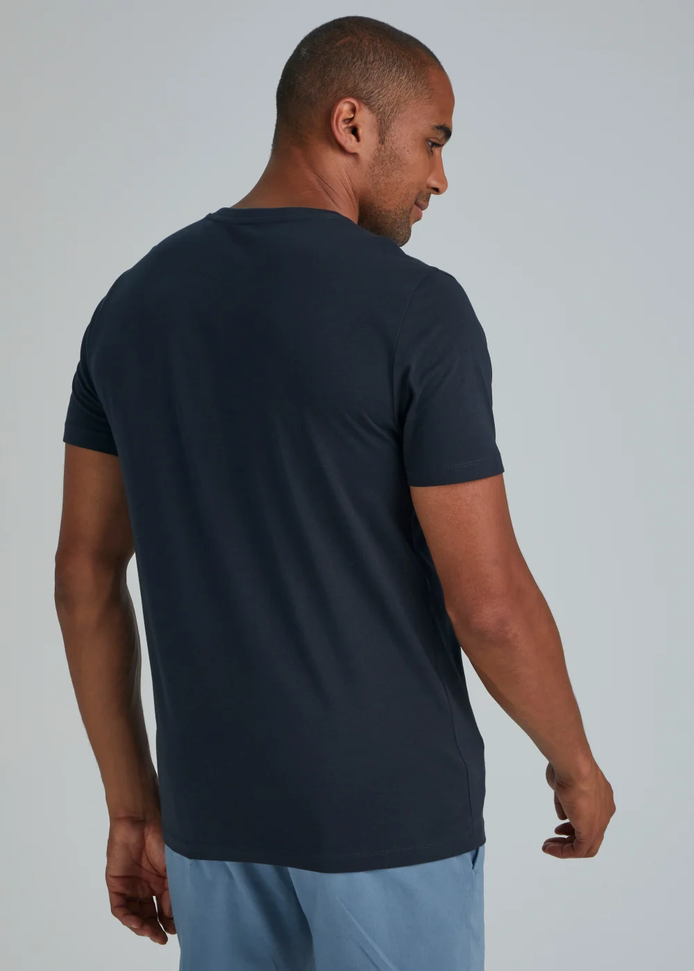 Navy Essential V Neck T-Shirt - S Image 2