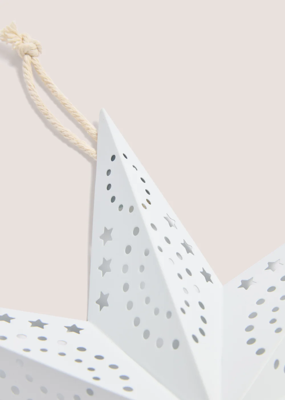 White Metal Medium Christmas Hanging Star (20cm x 40cm x 40cm) Image 2