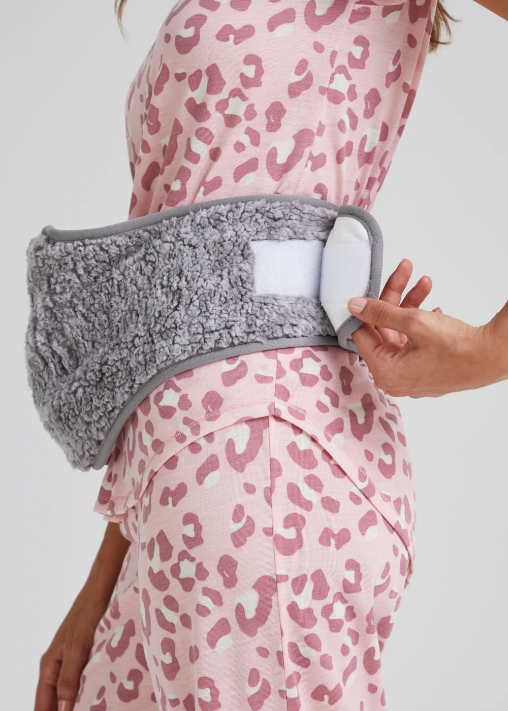 Belt Hot Water Bottle (1000ml) Image 3