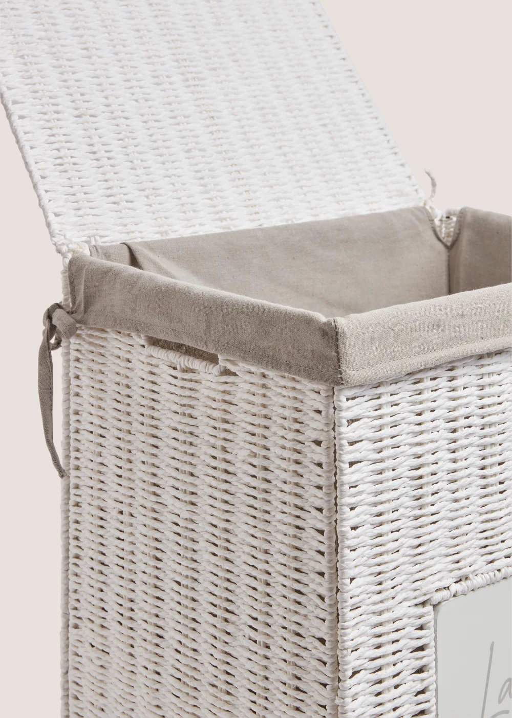 White Heart Laundry Basket (51cm x 40cm x 30cm) Image 2