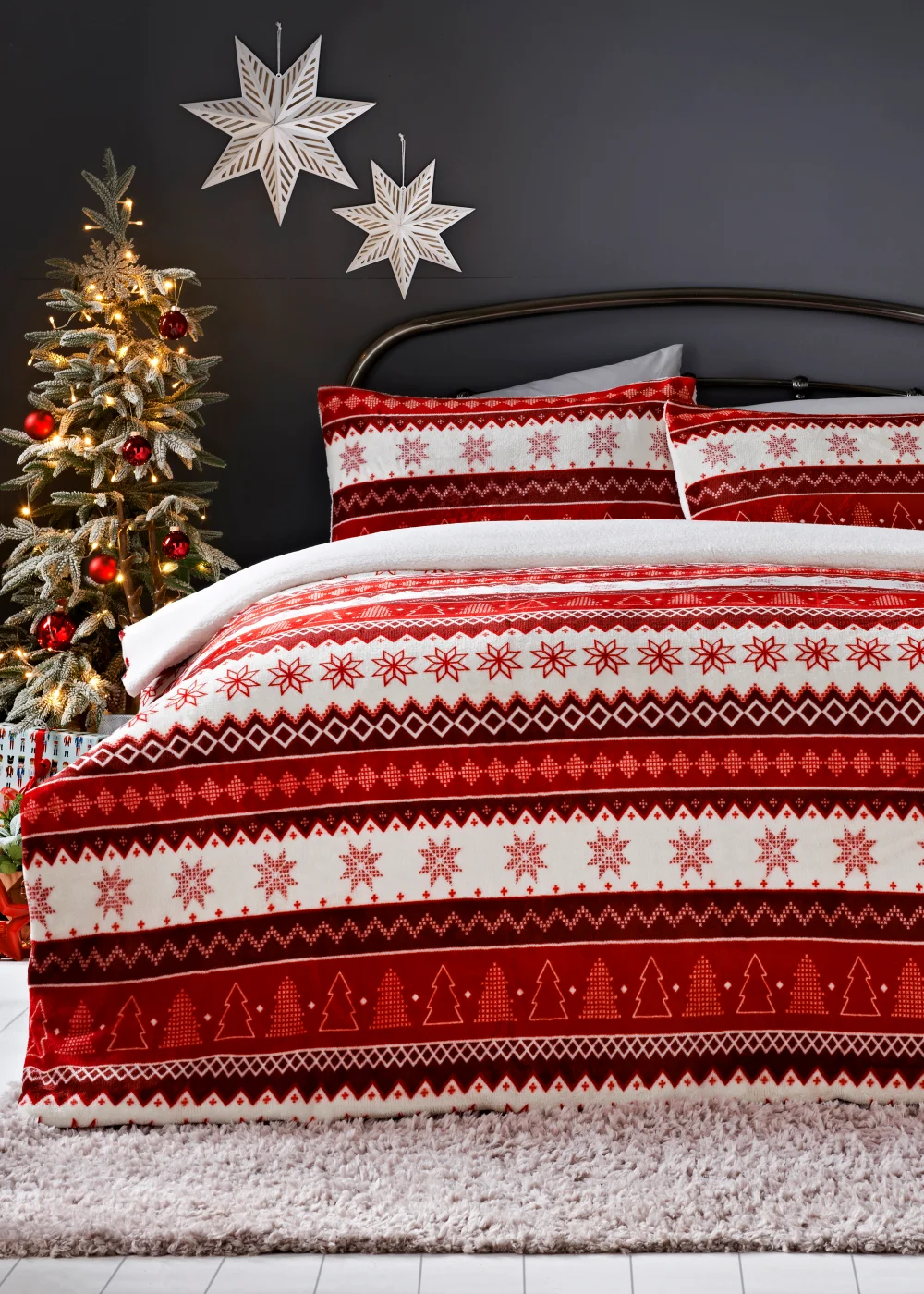Red Fair Isle Print Fleece Duvet Cover - Single Image 1