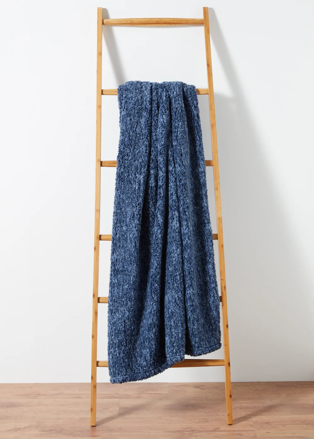 Blue Marl Teddy Fleece Throw (130cm x 150cm) Image 1