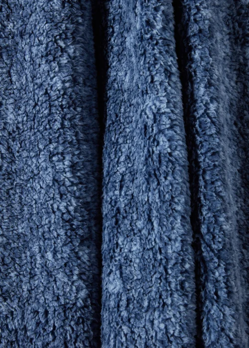 Blue Marl Teddy Fleece Throw (130cm x 150cm) Image 2