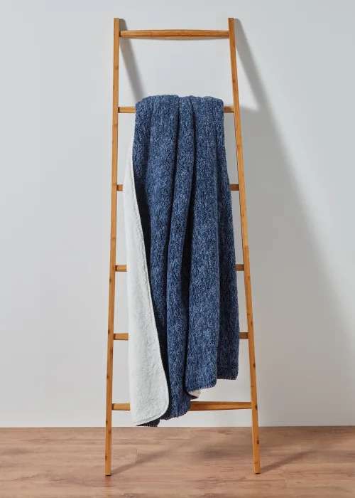 Blue Frosted Teddy Fleece Throw (150cm x 180cm) Image 1