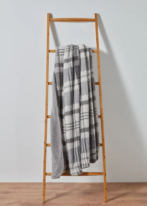 Grey Check Teddy Fleece Throw (150cm x 180cm) Image 1