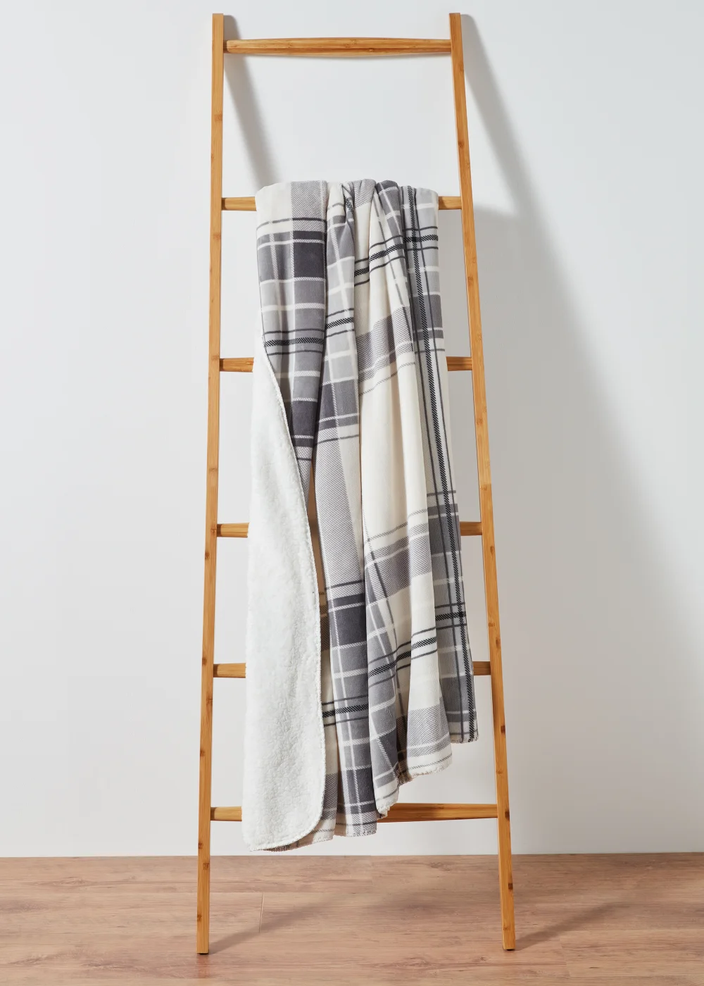 Grey Check Backed Teddy Fleece Throw (150cm x 180cm) Image 1