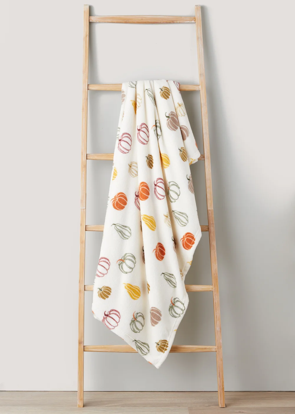 Multicoloured Pumpkin Print Throw (130cm x 150cm) Image 1