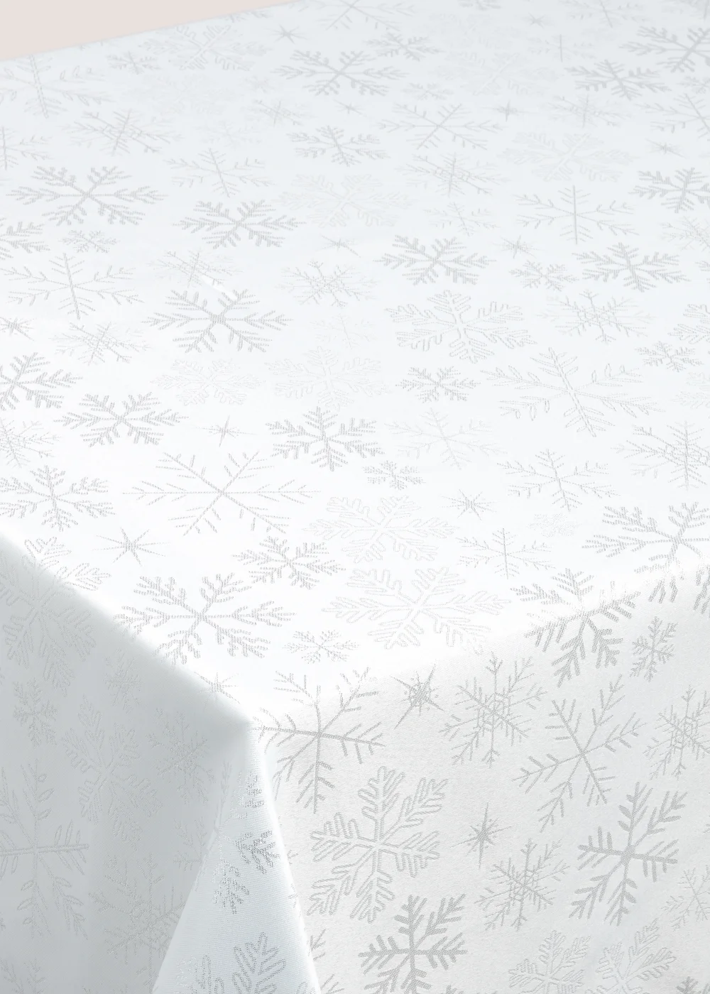 Snowflake Metallic Tablecloth (200cm x 135cm) Image 1