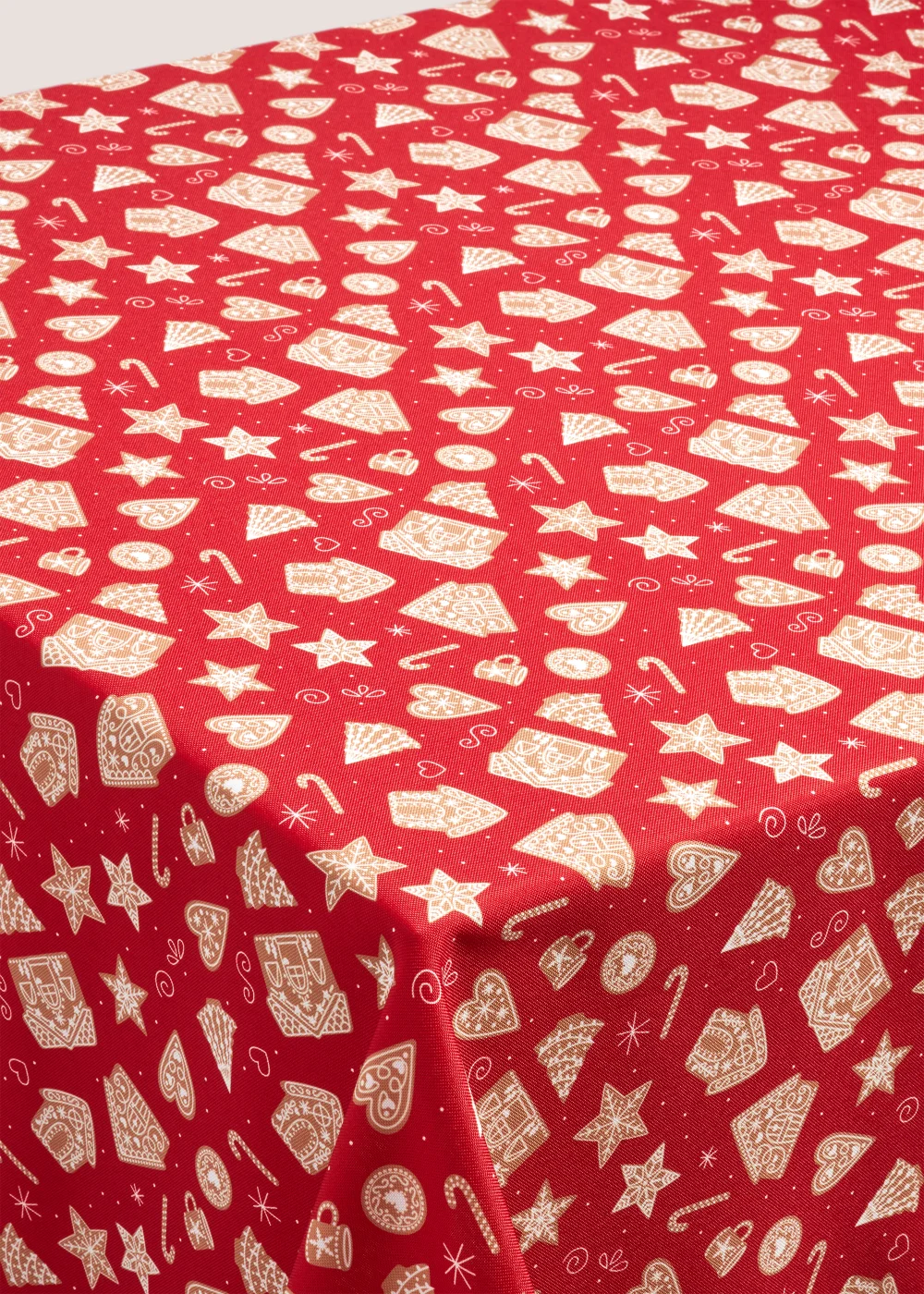 Red Gingerbread Christmas Tablecloth (200cm x 135cm) Image 1