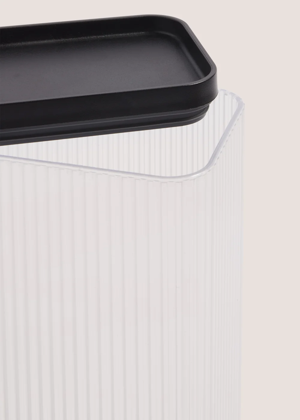 Clear Ribbed Plastic Food Storage with Black Lid (22cm x 14cm) Image 2