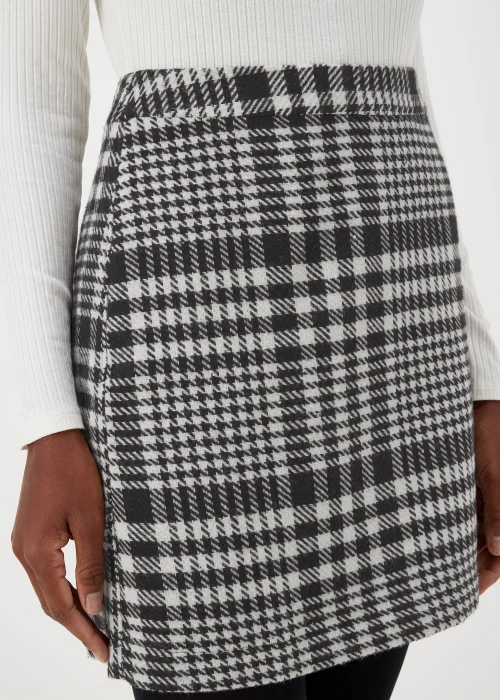 Black Check A-Line Skirt - 8 Image 3
