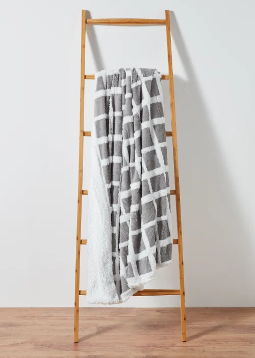 Grey Grid Teddy Fleece Throw (150cm x 180cm) Image 1