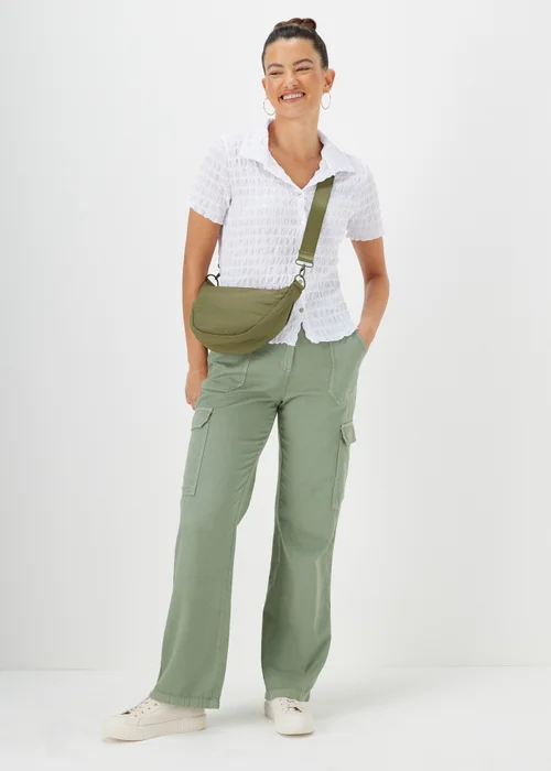 White Button Up Shirt - Size 8 Image 4