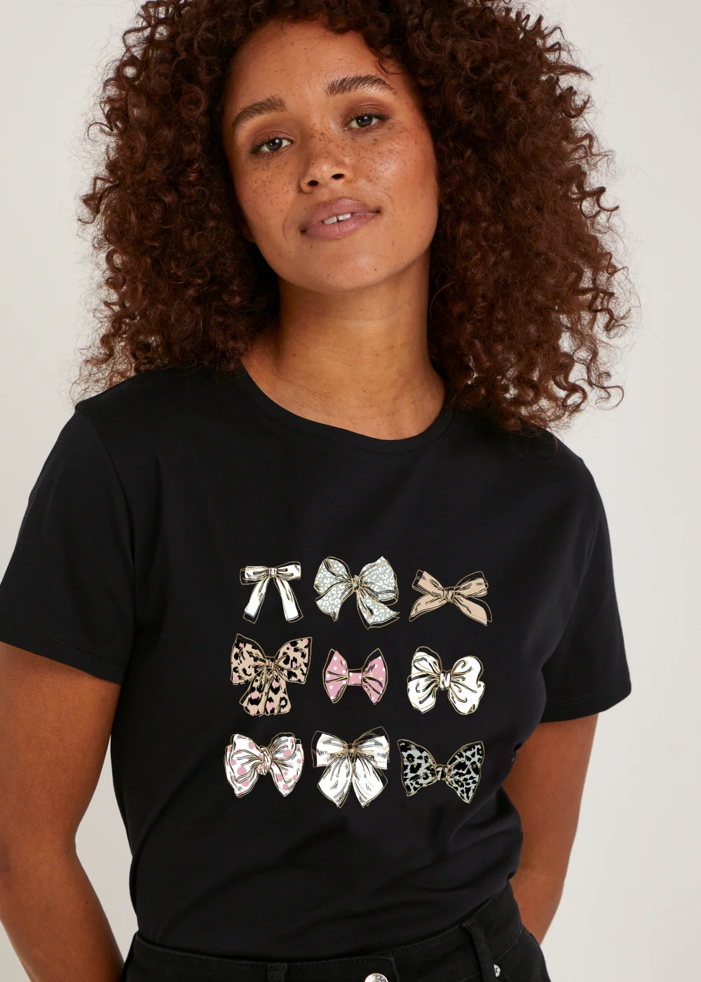 Black Bow Print T-Shirt - Size 8 Image 3