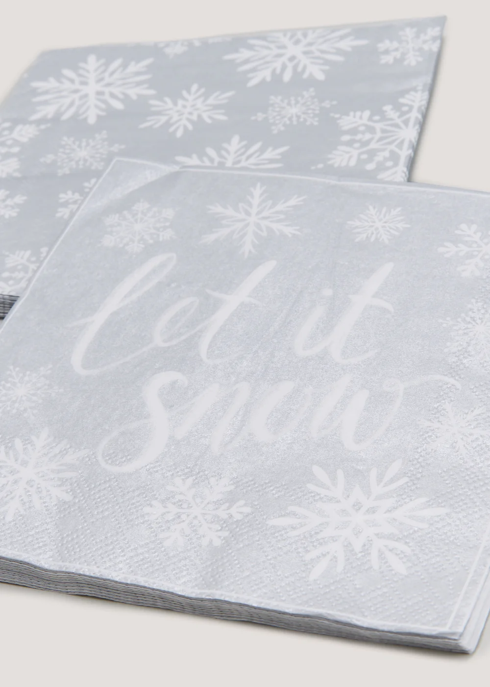 16 Pack Silver Let It Snow Napkins (33cm x 33cm) Image 2