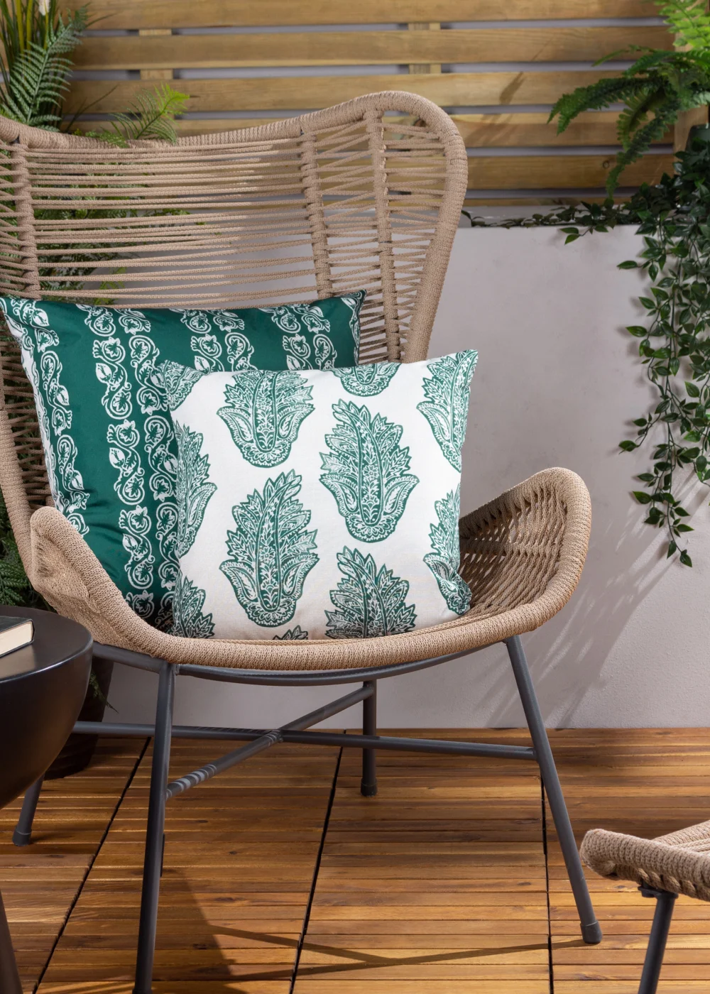 Paoletti Kalindi Paisley Outdoor Filled Cushion (43cm x 43cm x 8cm) - One Size Image 4