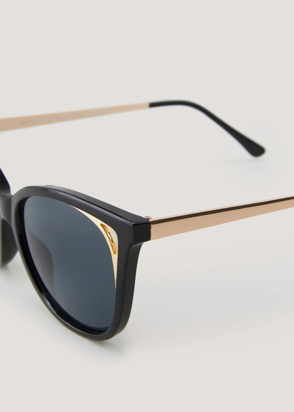 Black Cat Eye Sunglasses - One Size Image 2