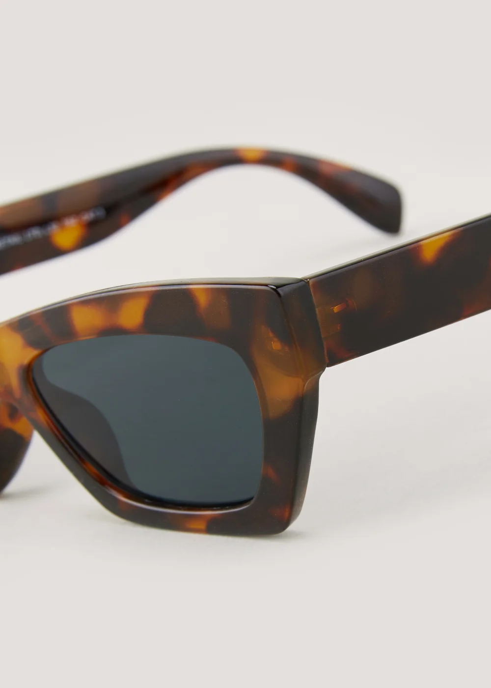 Brown Tortoise Shell Angular Sunglasses - One Size Image 2