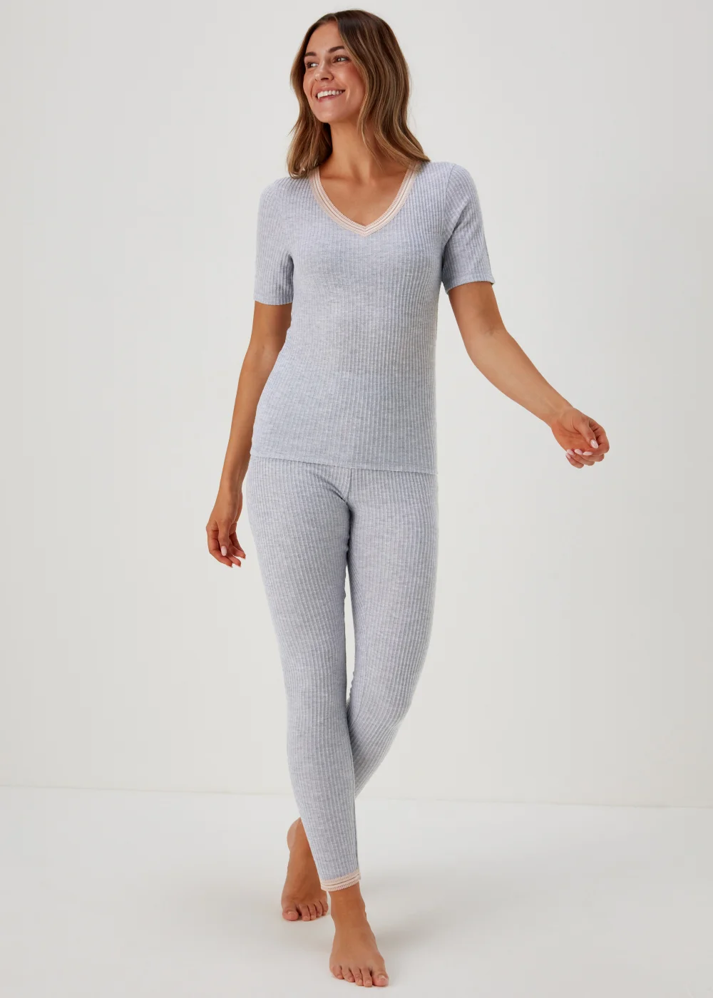 Grey Thermal Top & Leggings Set - Size 8-10 Image 1