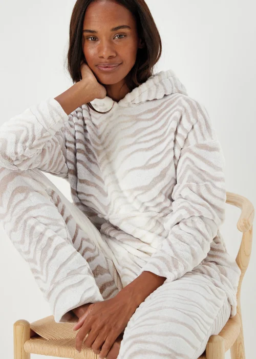 Mink Zebra Print Twosie Pyjama Set - Extra small Image 3