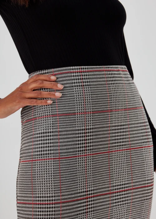 Grey Check Textured Mini Skirt - Size 8 Image 3