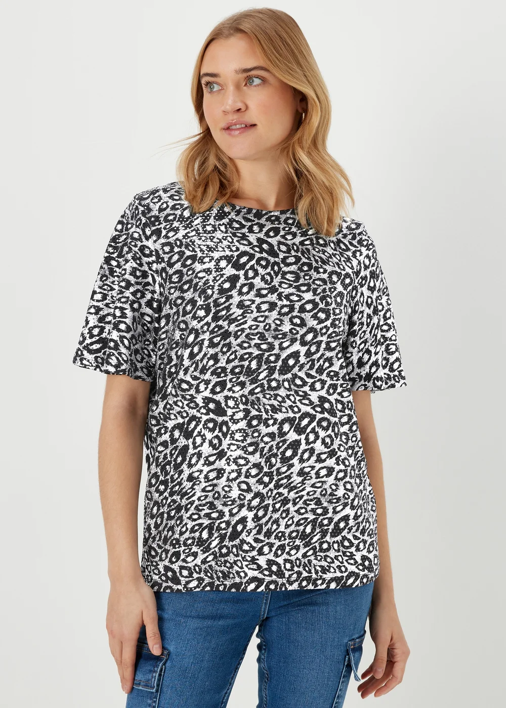 Silver Leopard Foil Top - Size 8 Image 1