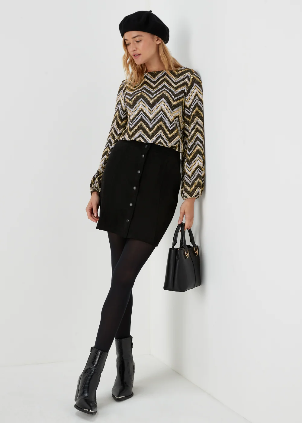 Gold Zigzag Long Sleeve Top - Size 8 Image 4