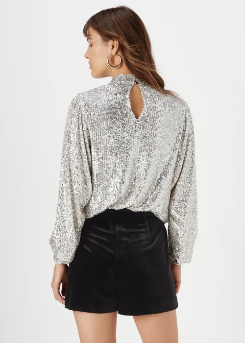 Et Vous Black Velvet Shorts - 8 Image 2