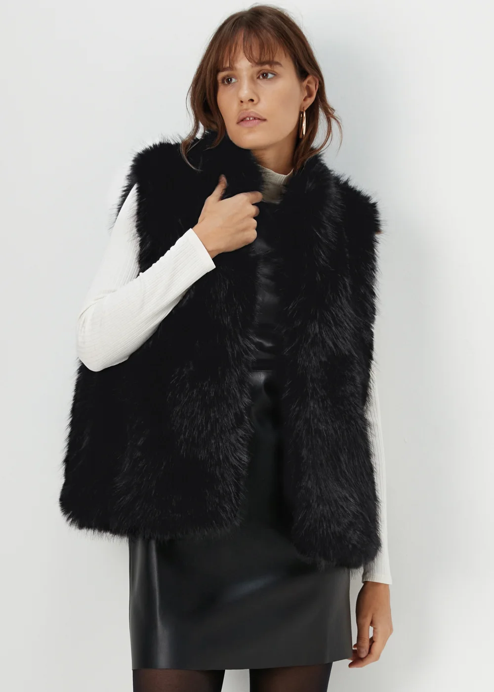 Black Faux Fur Gilet - 8 Image 1