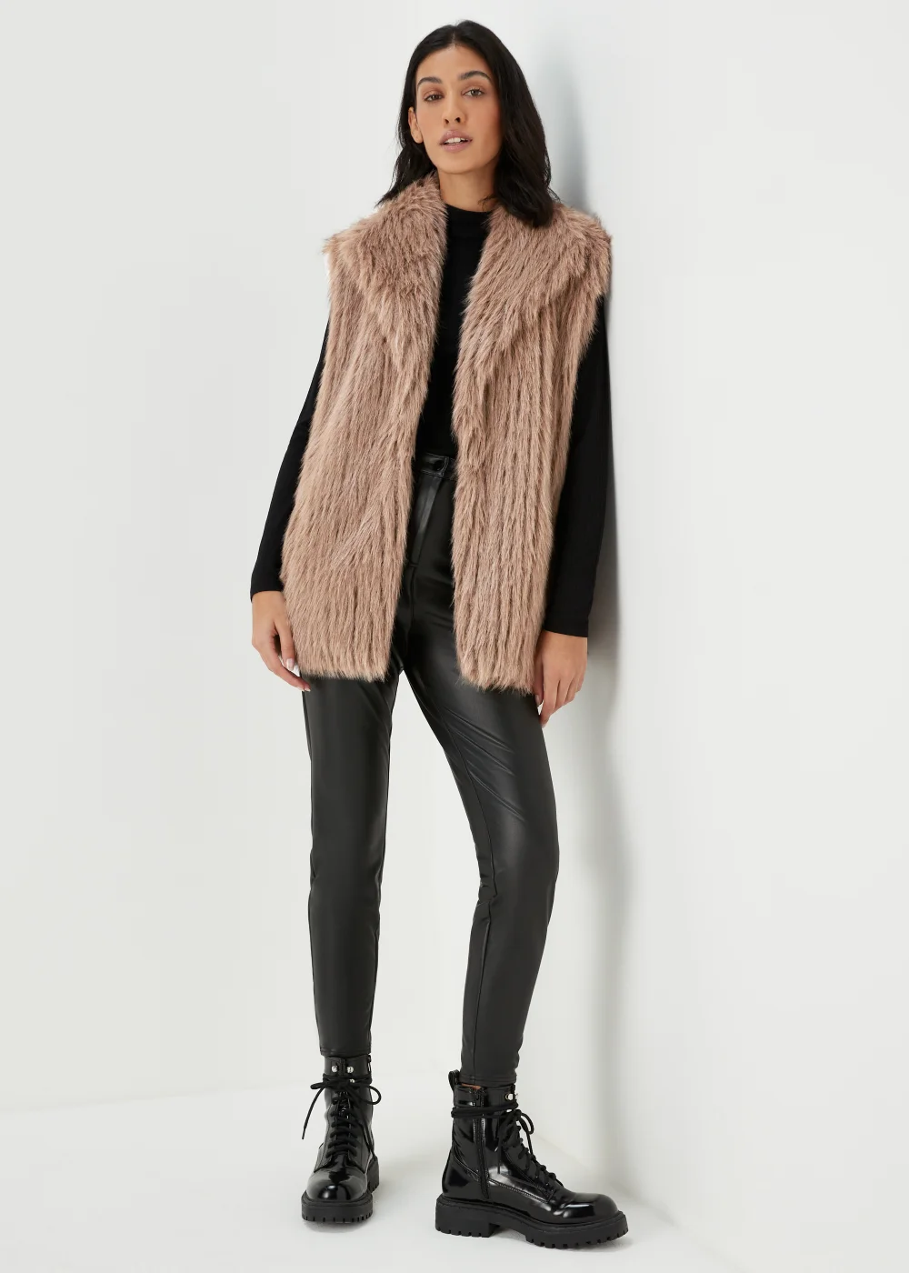 Cream Faux Fur Gilet - 8 Image 4