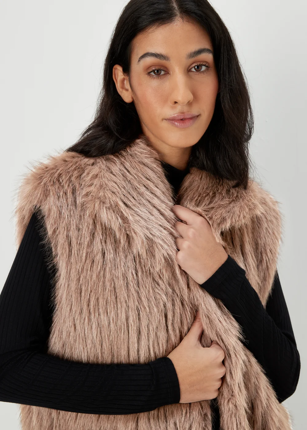 Cream Faux Fur Gilet - 8 Image 3