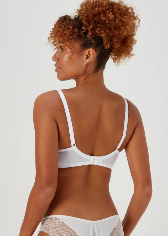 2 Pack White & Nude Non Wired Lace Trim Bras