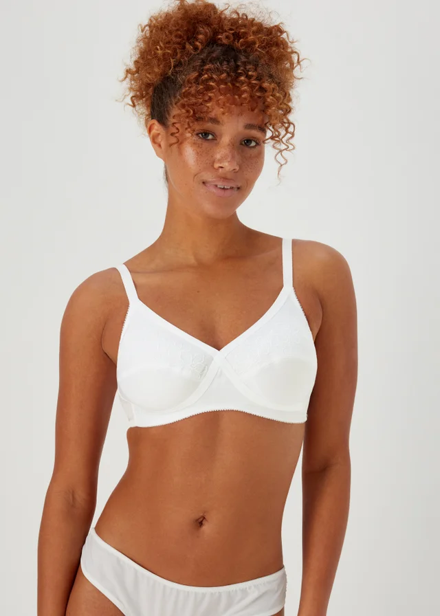 White Total Support Broderie Non Wired Bra