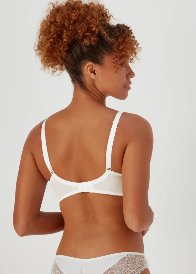 White Total Support Broderie Non Wired Bra