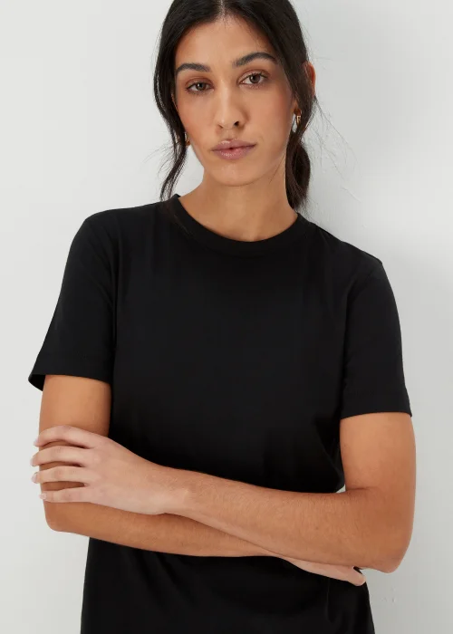 Black T-Shirt - Size 8 Image 3
