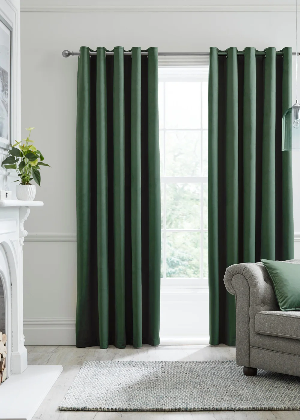 Laurence Llewelyn-Bowen Montrose Velvet Blackout Green Eyelet Curtains - 46W X 54D (116x137cm) Image 1