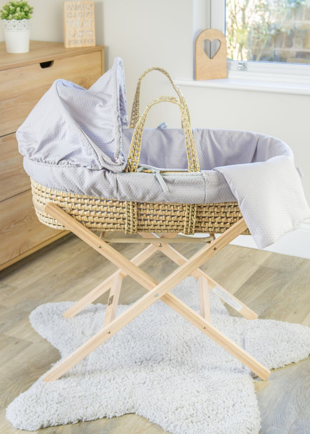 Clair de Lune Grey Cotton Dream Palm Moses Basket With Natural Folding Stand - One Size Image 2